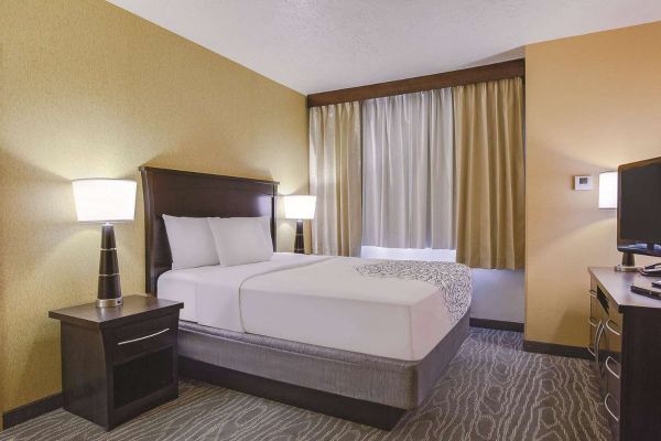 La Quinta Inn Ste Logan (River Heights)